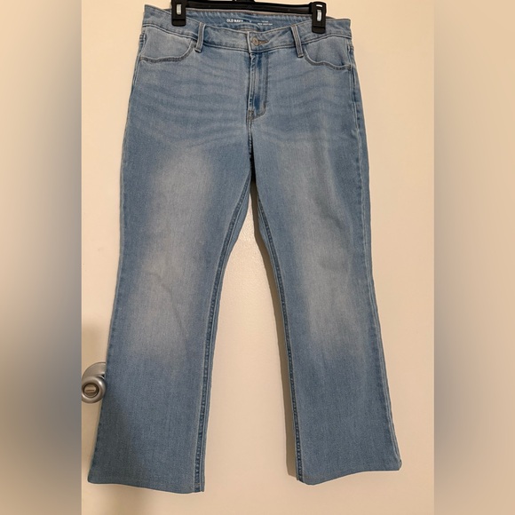 Old Navy Denim - Old Navy wow boot cut short jeans